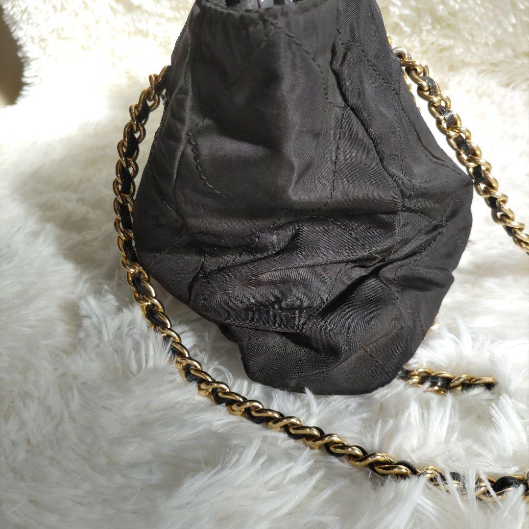 PRADA キルティングチェーンバッグ 肩掛け ショルダーバッグ レディース