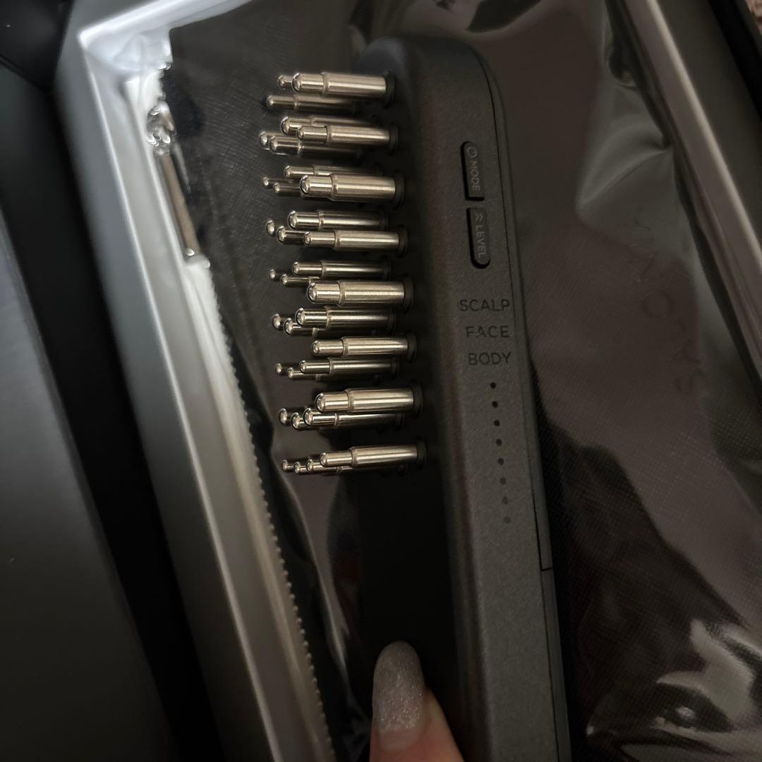 サロニア　 最上位モデル EMSリフトブラシ 3Dケア