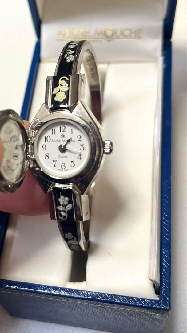 未使用品 Andre Mouche アンドレムッシュ バングルウォッチカトレア
