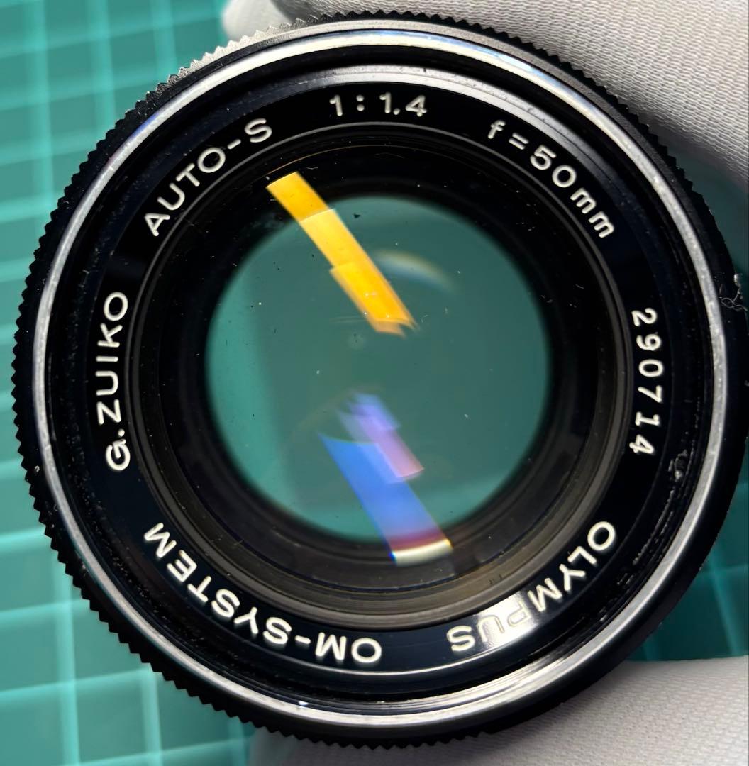 ★ OLYMPUS OM-1 (革ケース付) + ★ 標準50mm F1.4