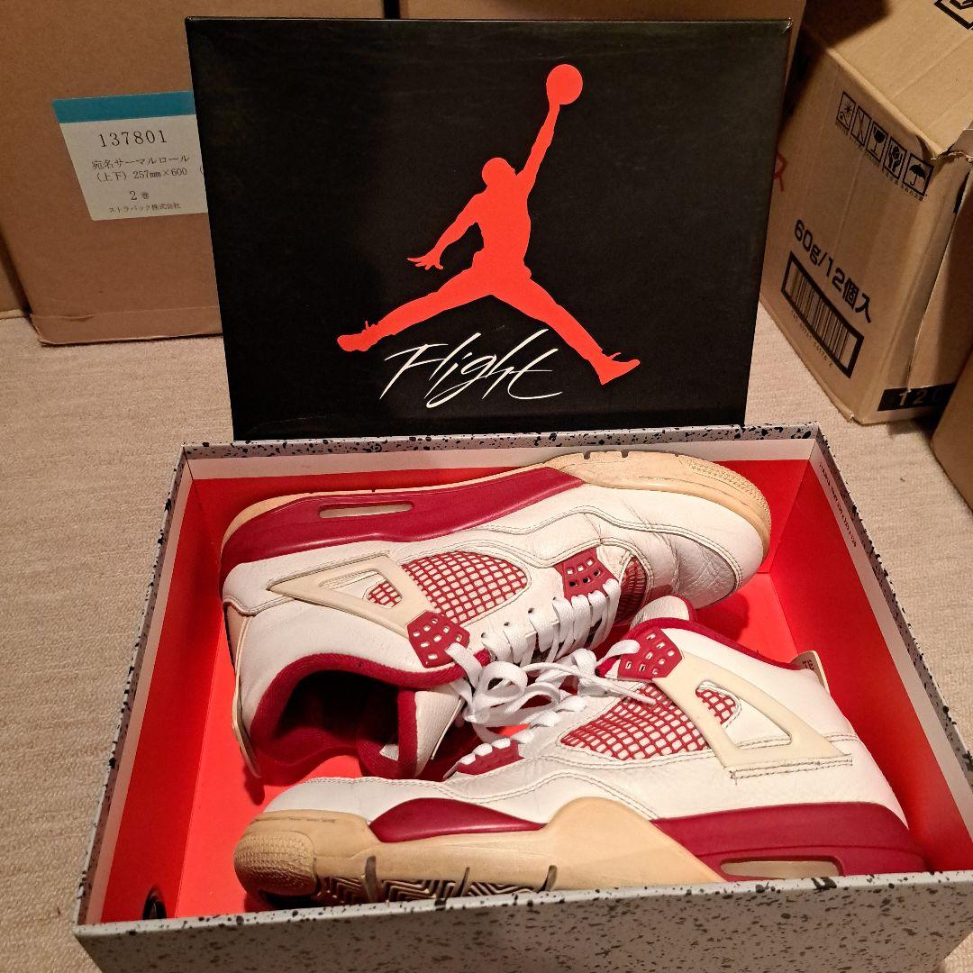 Nike Air Jordan 4 レトロ