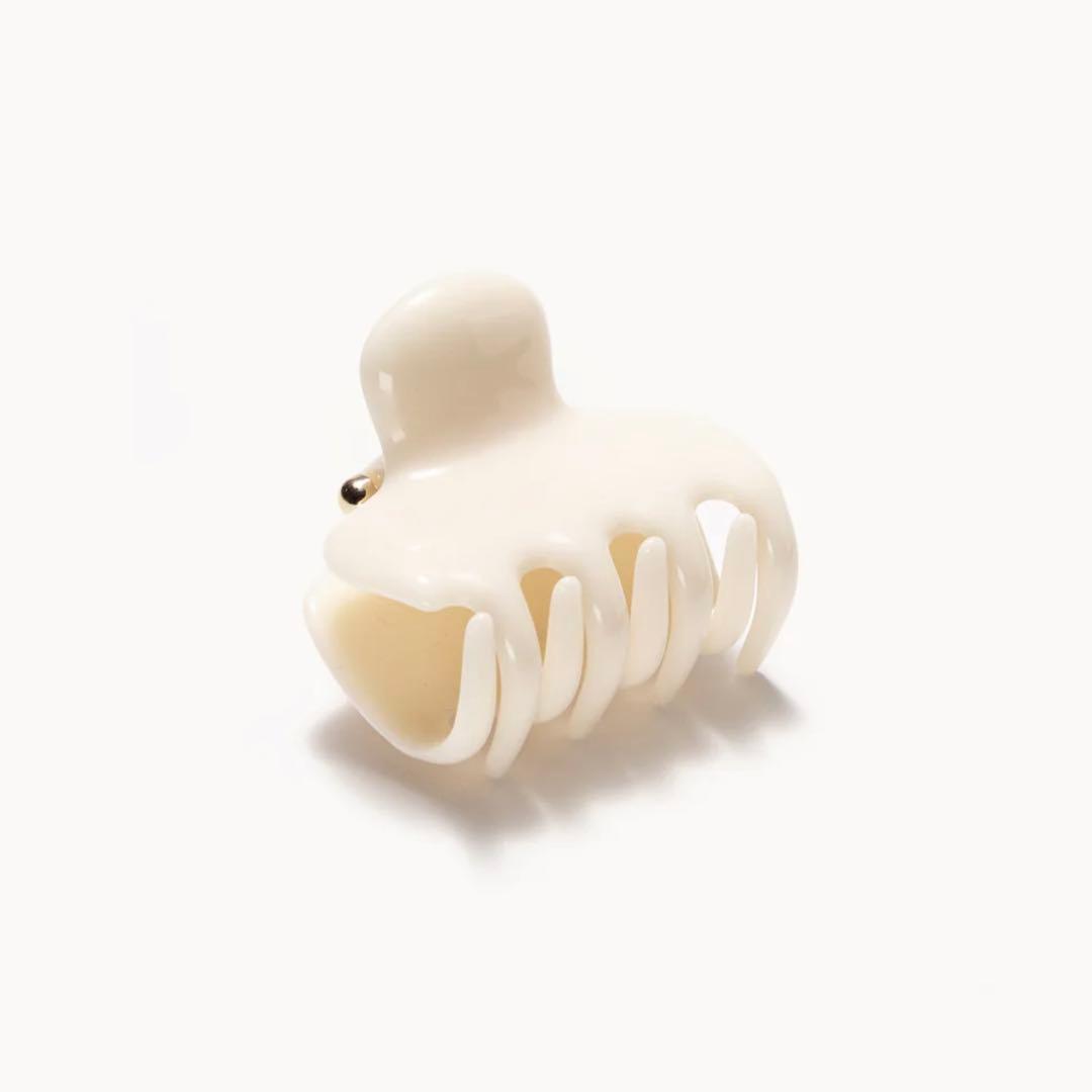 【新品未開封】UNDO HAIRWARE ヘアクリップ　NO.2