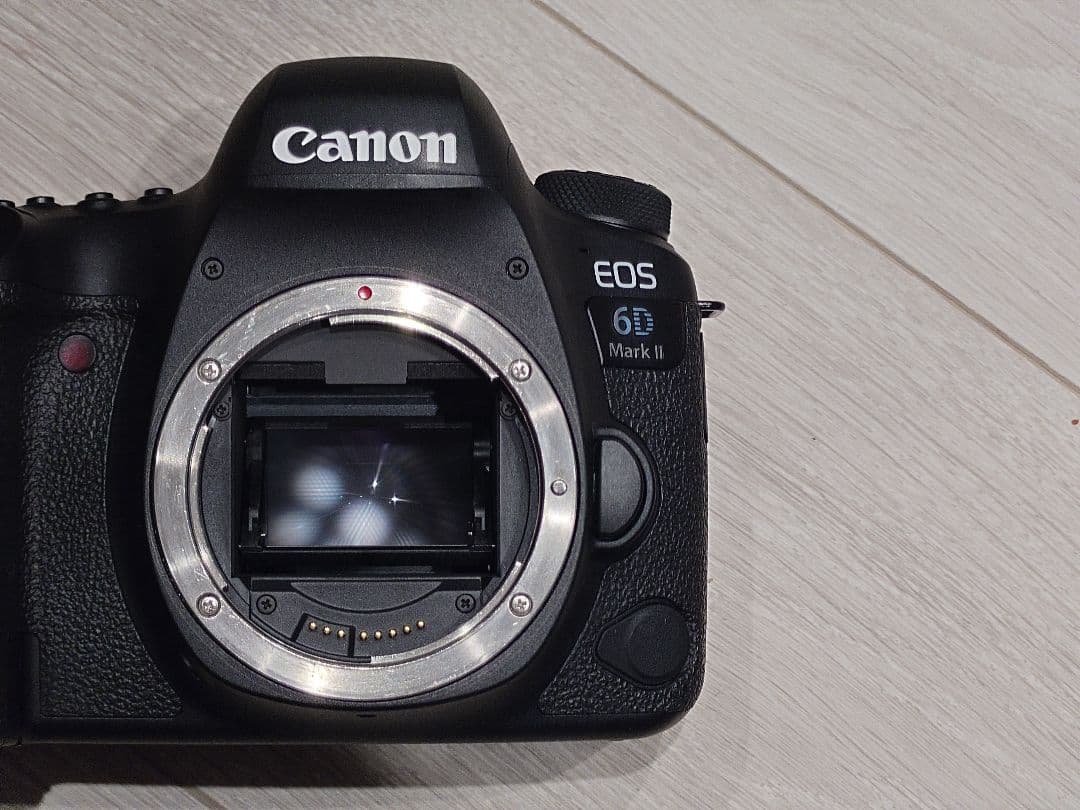 Canon EOS 6D デジタル一眼レフカメラ　値下げ！！