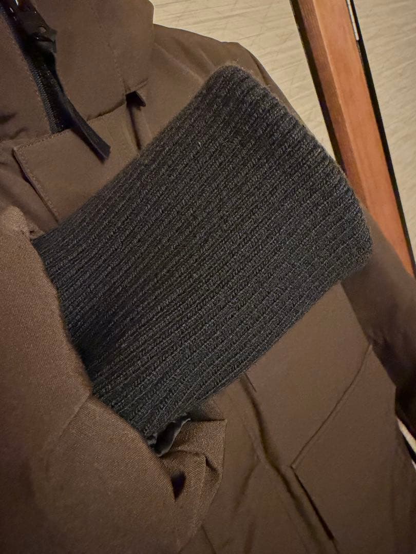 カナダグース  メイトランド ブラックレーベル希少ブラウン