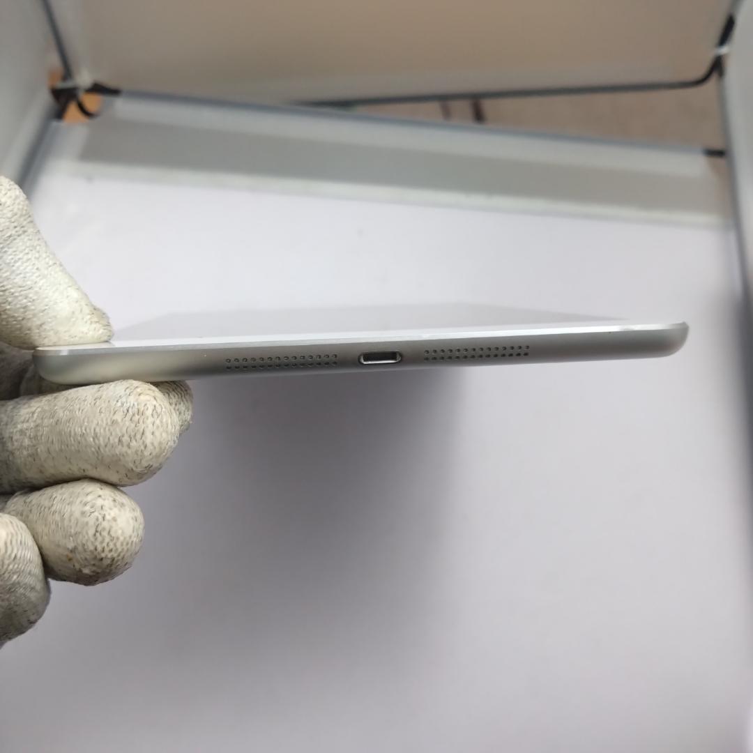 Apple iPad mini2 ME860J/A　ROM:128GB　動作中古