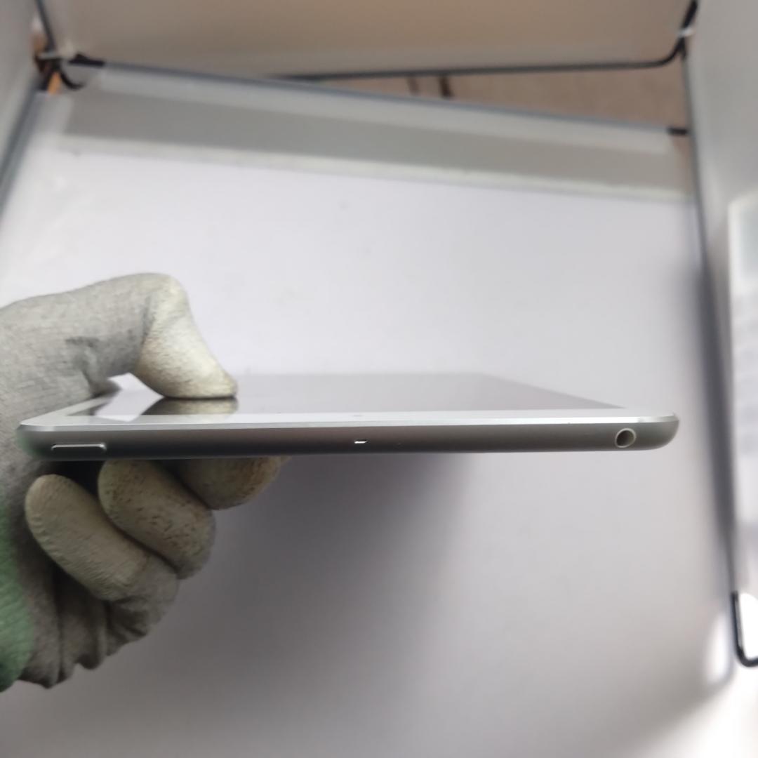 Apple iPad mini2 ME860J/A　ROM:128GB　動作中古