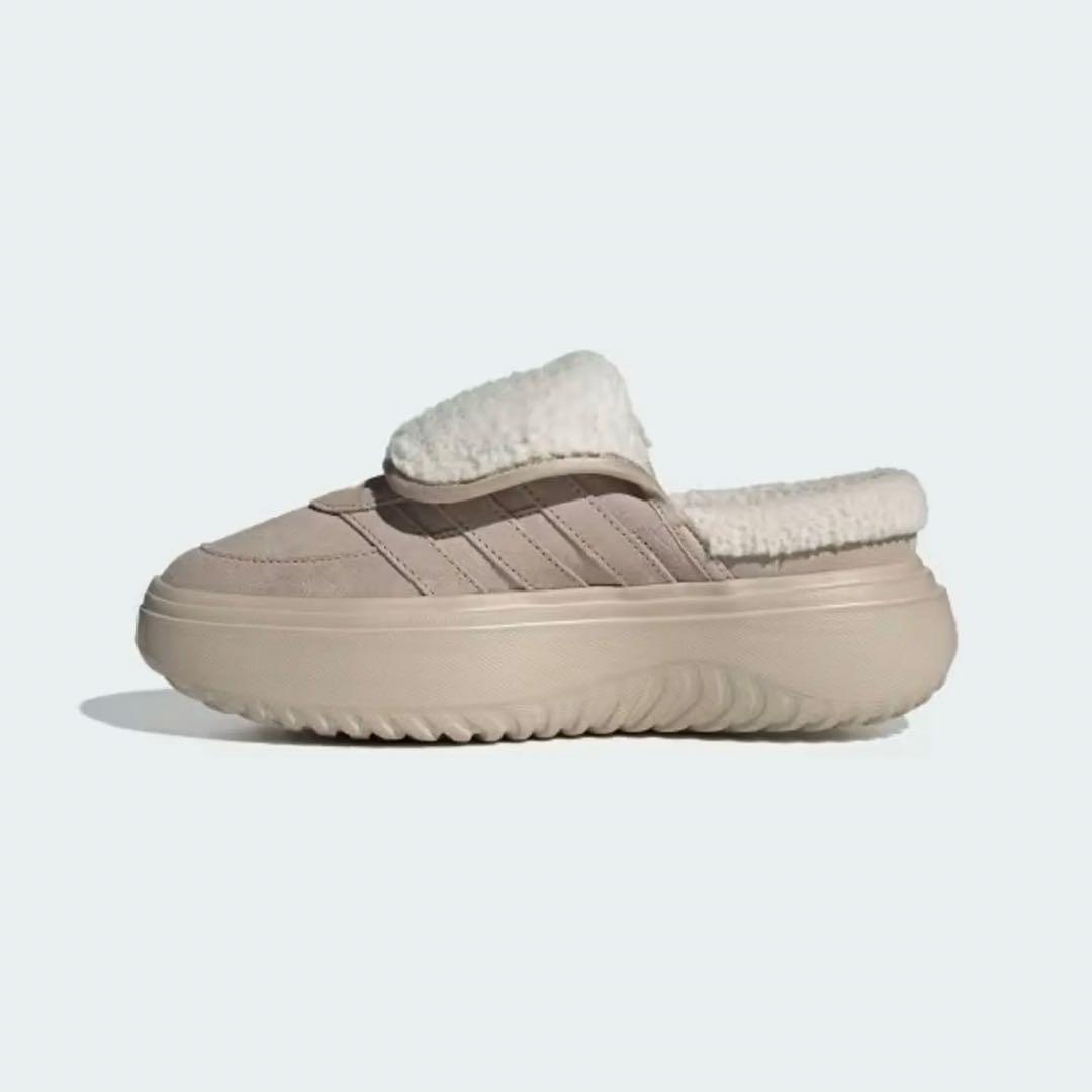 韓国限定 新作 ADIDAS GRANDCOURT MULE ベージュ 24.5