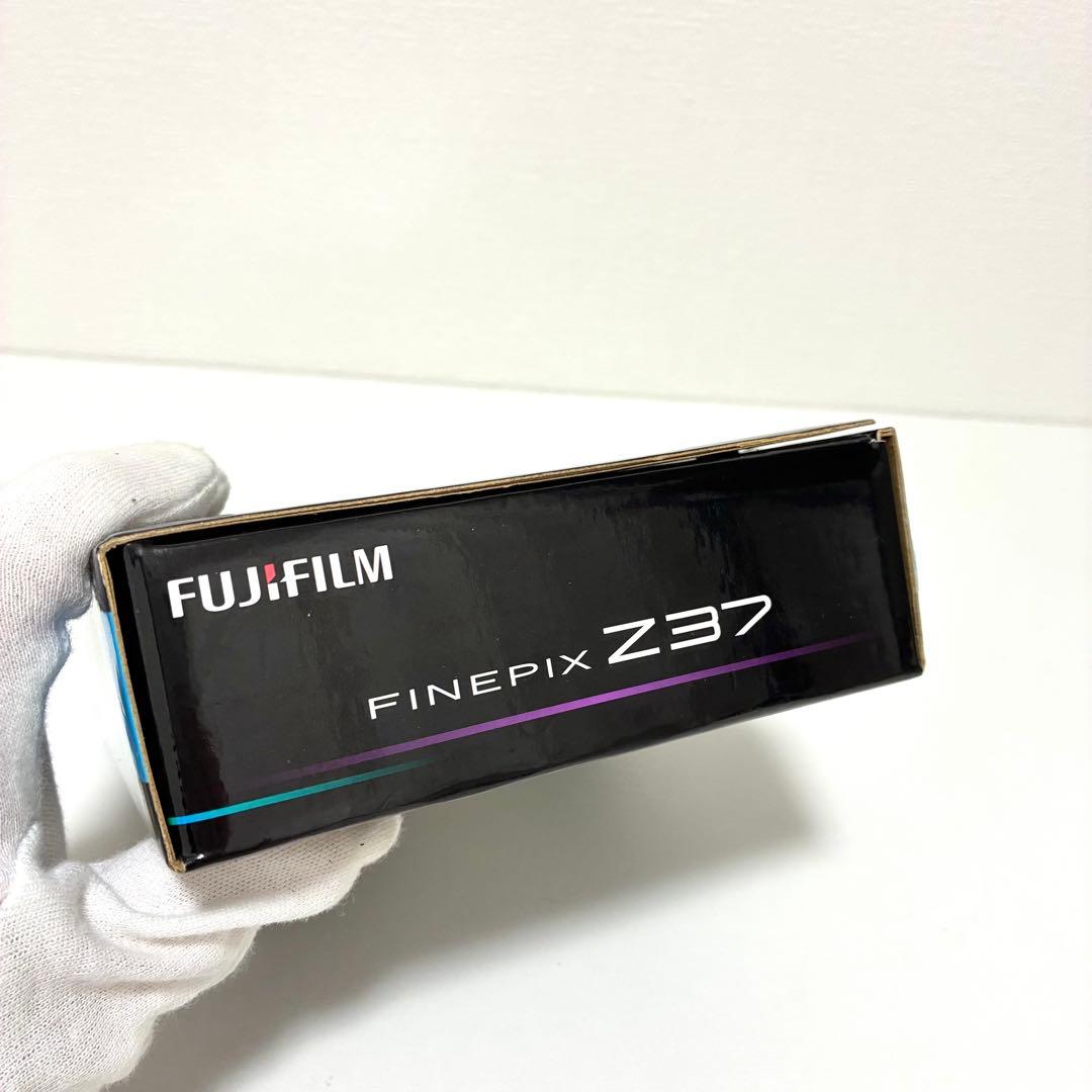 【ほぼ未使用・箱あり】FUJIFILM FinePix Z37 シルバー