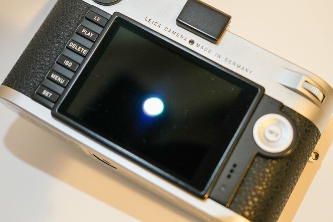 Leica (ライカ) M (Typ240) シルバークローム (付属品完備)