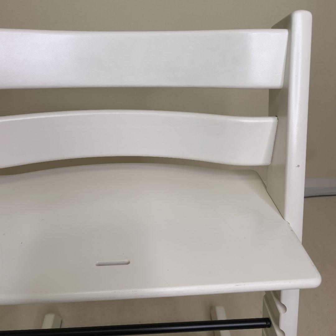 ストッケ　トリップトラップ　ホワイト　ベビーセット&トレイ付　S/N6