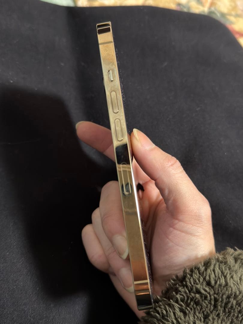 iPhone 13Pro ゴールド