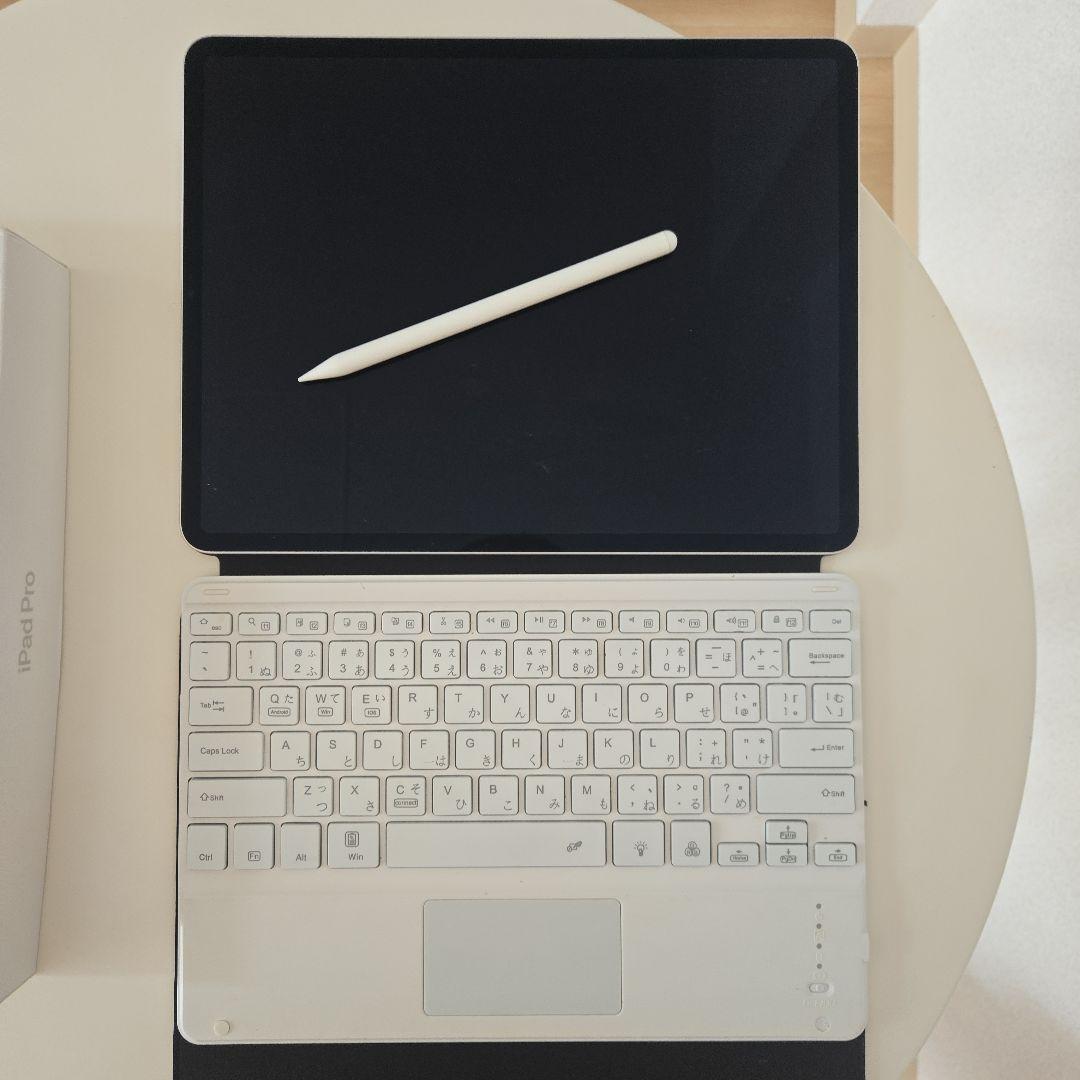 【美品】iPad Pro 12.9 第5世代 128GB+カバーキーボードファン