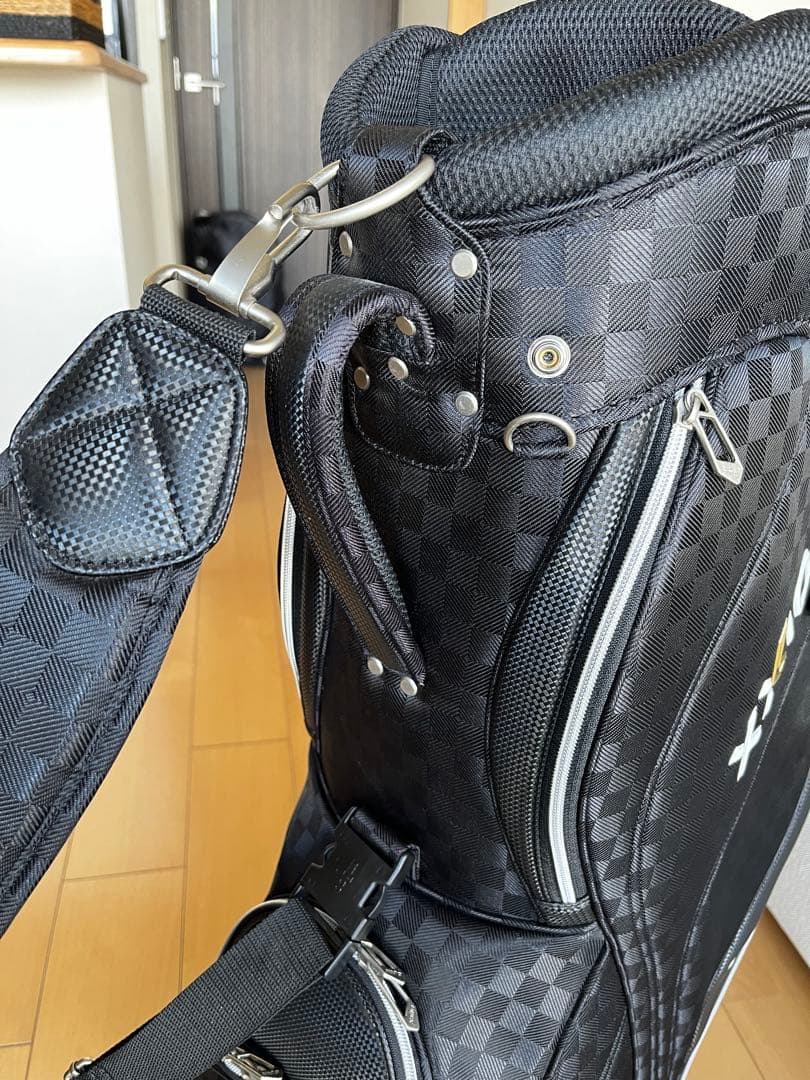 専用　極美品XXIOゼクシオ 軽量キャディバッグ　ブラックチェック　ペットボトル