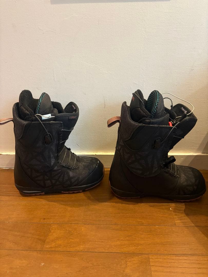 BURTON バートン スノーボードブーツ MINT ミント 24cm