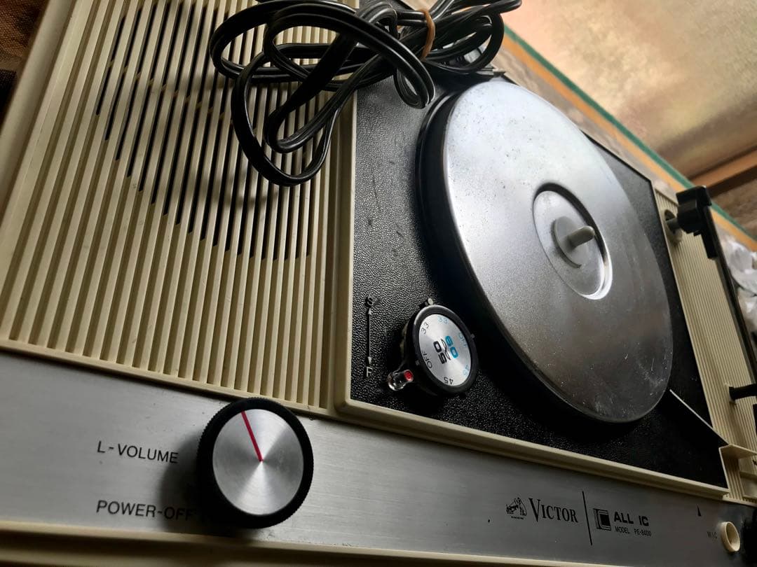Victor昭和レトロ レコードプレーヤー PE-8400