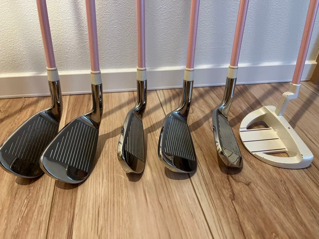 Wilsonレディースゴルフクラブセット 10本/キャディバッグ付き