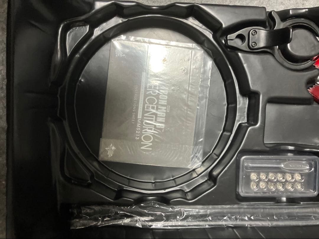 ホットトイズ　アイアンマン 3 シルバーセンチュリオン　 UM3213