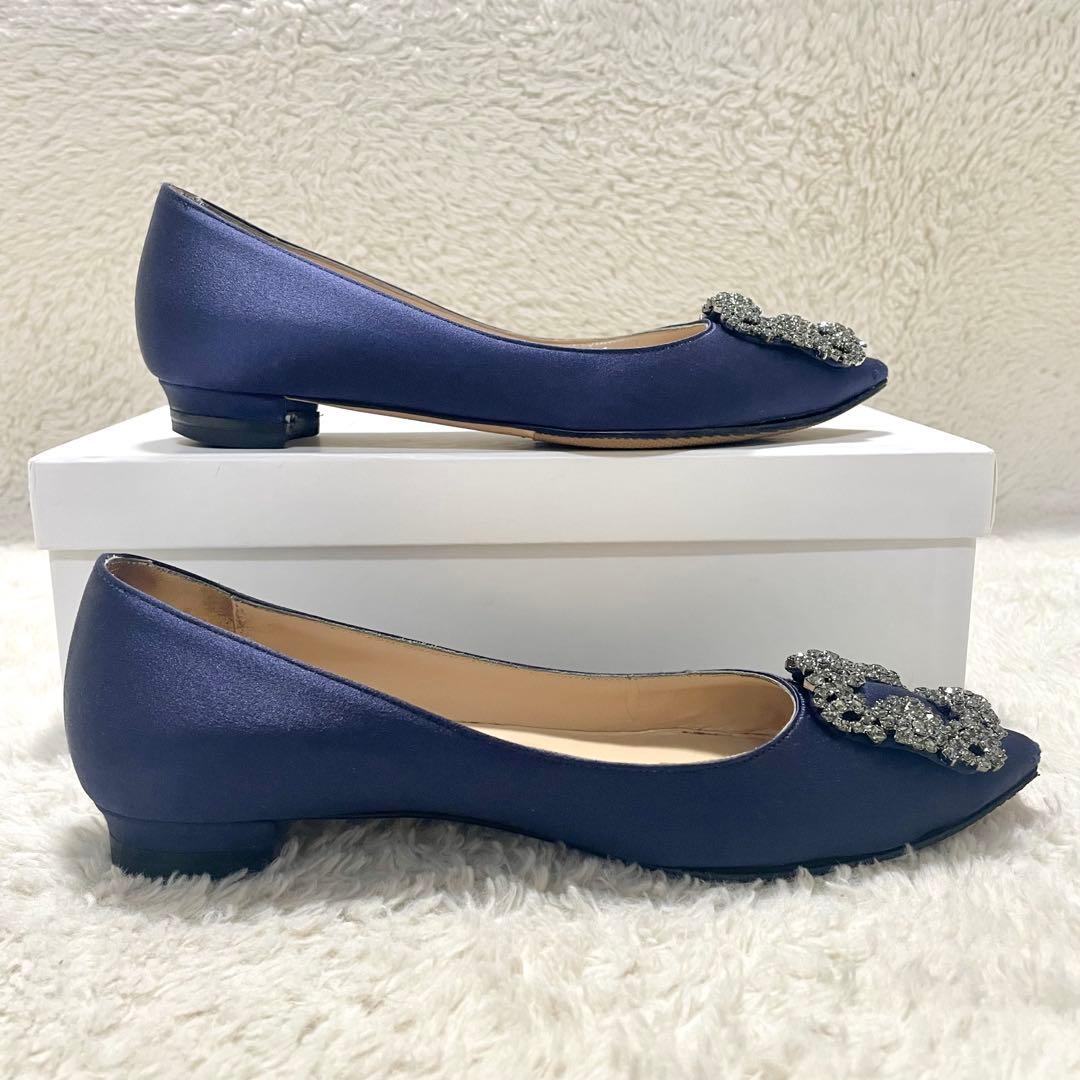 箱付き MANOLO BLAHNIK マノロブラニク サテン ハンギシフラット