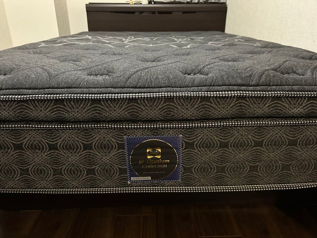 美品 シーリー Sealy チタンコレクション ダブル ロンド4 RondoⅣ