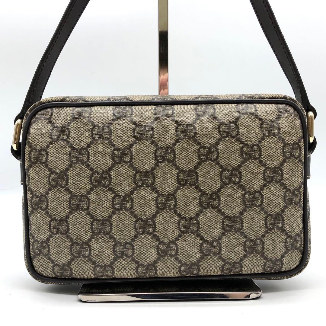 ✨美品✨グッチ ショルダーバッグ カメラバッグ GGスプリーム ロゴプレート