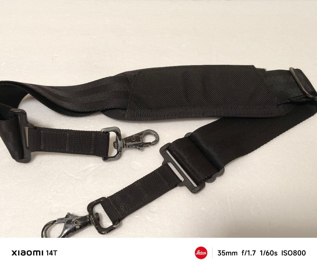 DリンBRIEFING ブリーフィング　B4 over tripオーバー