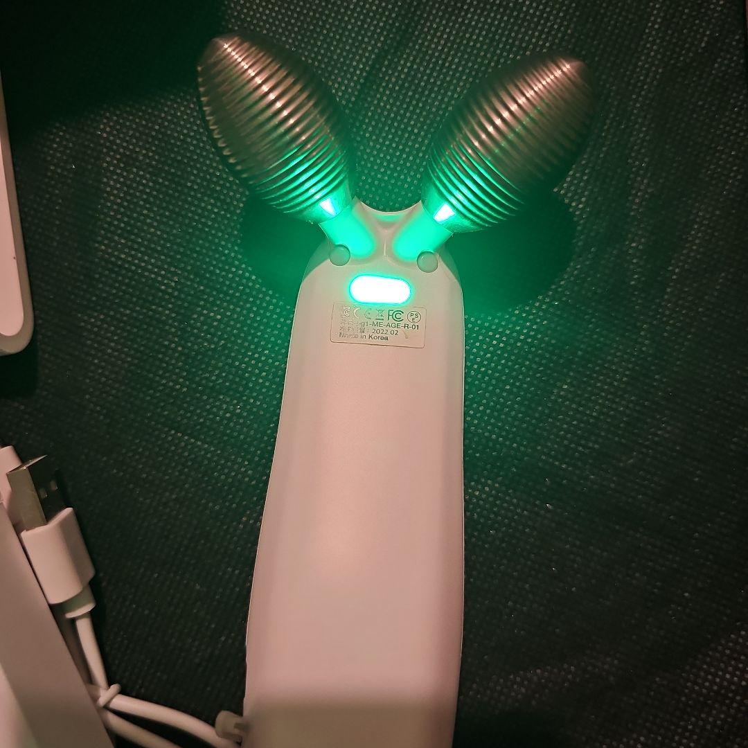 メディキューブ　AGE-R DERMA EMS SHOT