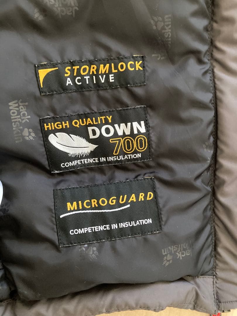 美品Jack Wolfskin ジャックウルフスキン　ダウンジャケット700fp