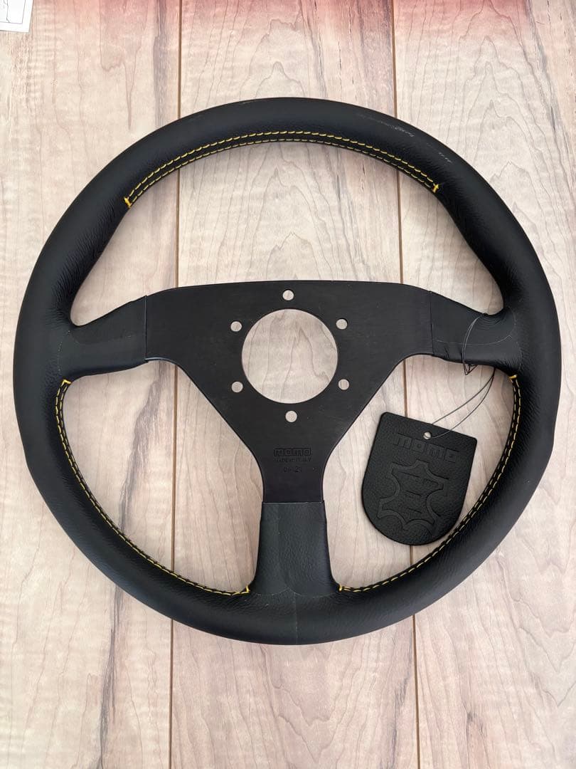 momo VELOCE RACING ヴェローチェ レーシング φ32 BK