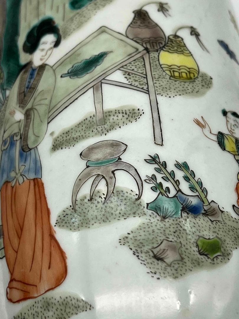 清時代 康熙五彩人物物語文瓶　西廂記棒槌瓶 花瓶(E-74)