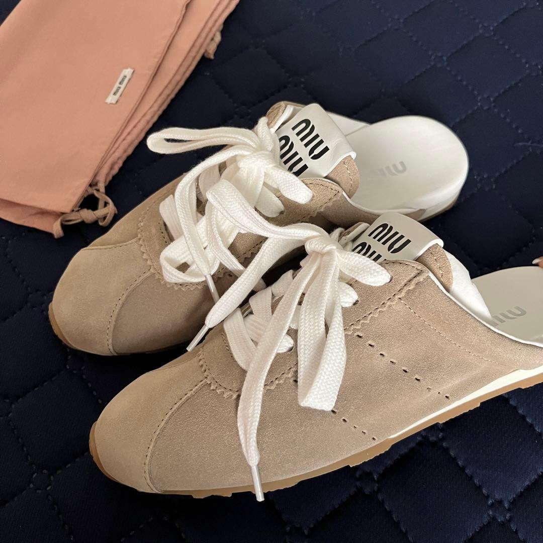 miumiu プルームスエードミュール 新品未使用