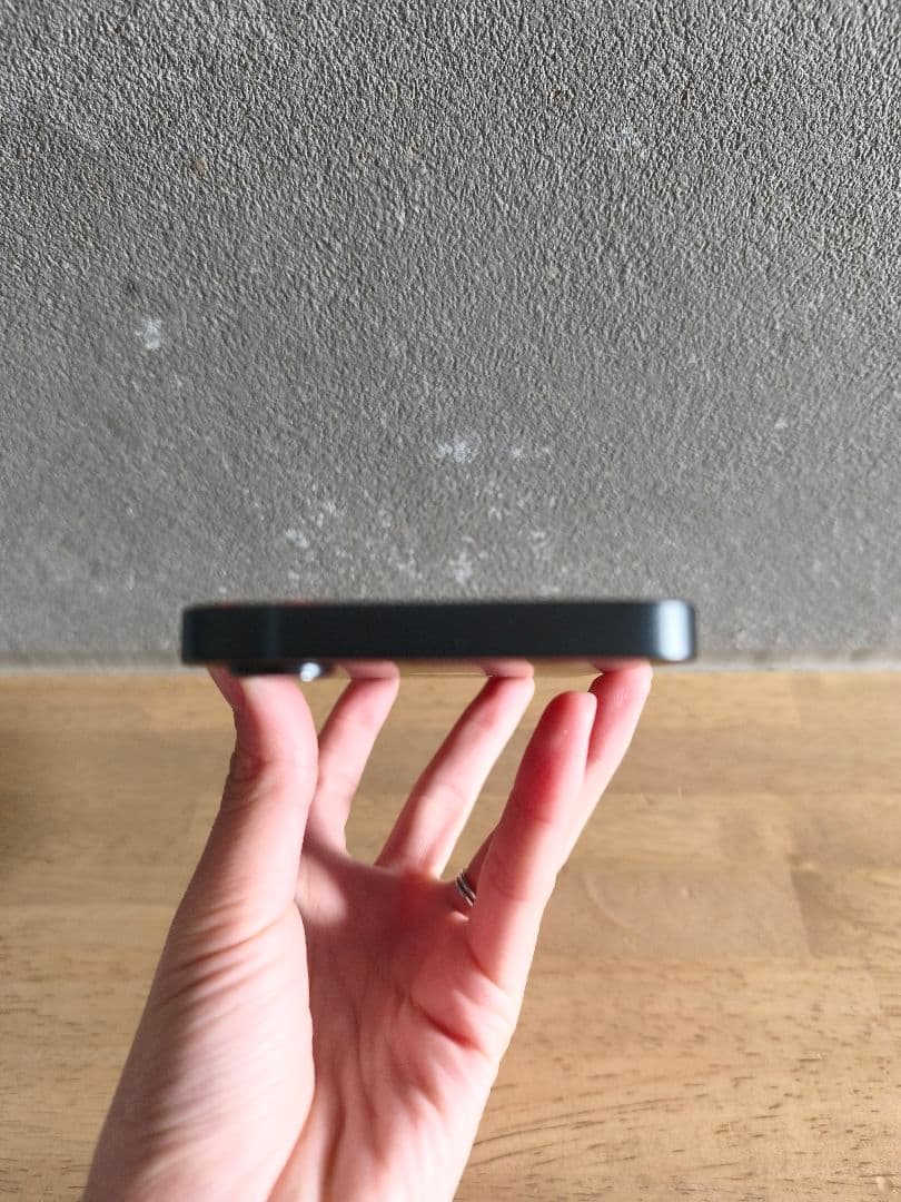 Apple iPhone 16e ブラック 128GB