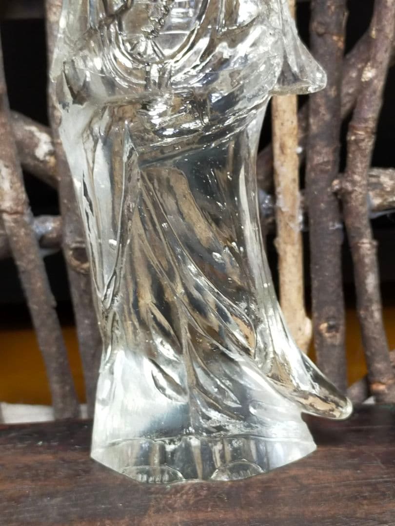 ♥値下げ♥　珍品　硝石製　観音像　３５９ｇ　観音様　観音菩薩　仏像　骨董　水晶風