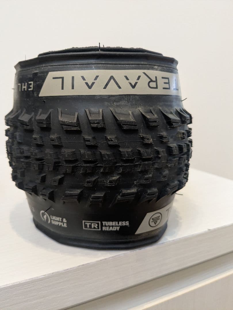 テラベイル TERAVAIL EHLINE 27.5×2.3 2本セット