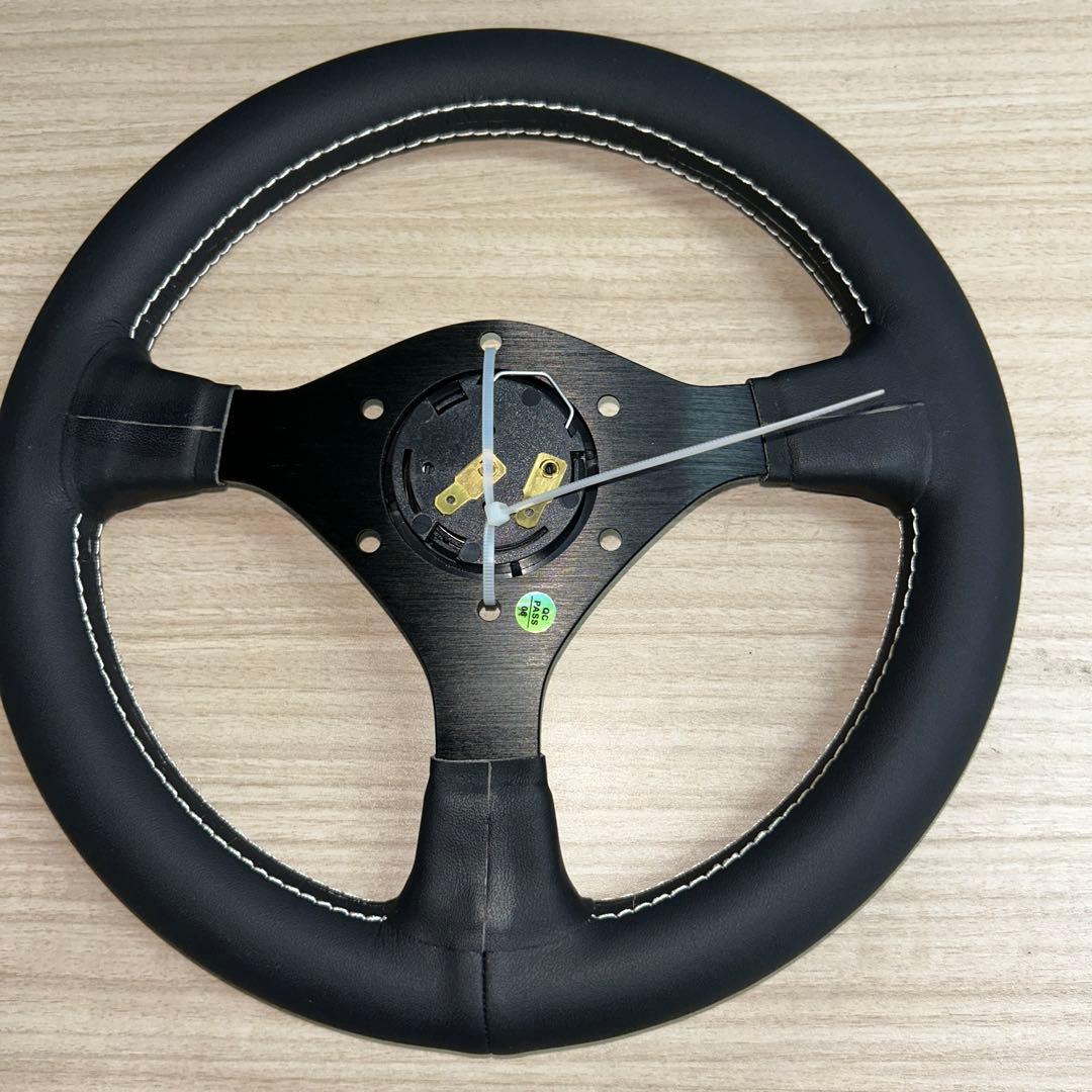 28パイ ブラック 3スポーク ステアリングホイール