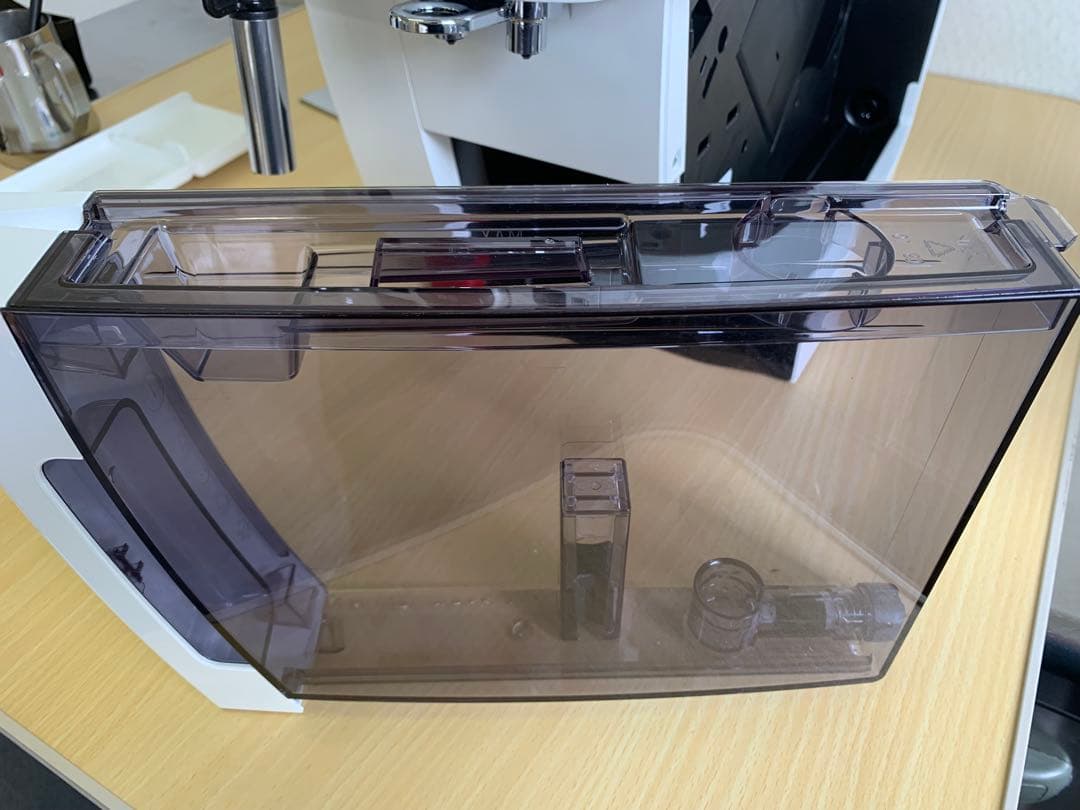 De'Longhi デロンギ マグニフィカ S ECAM22112W