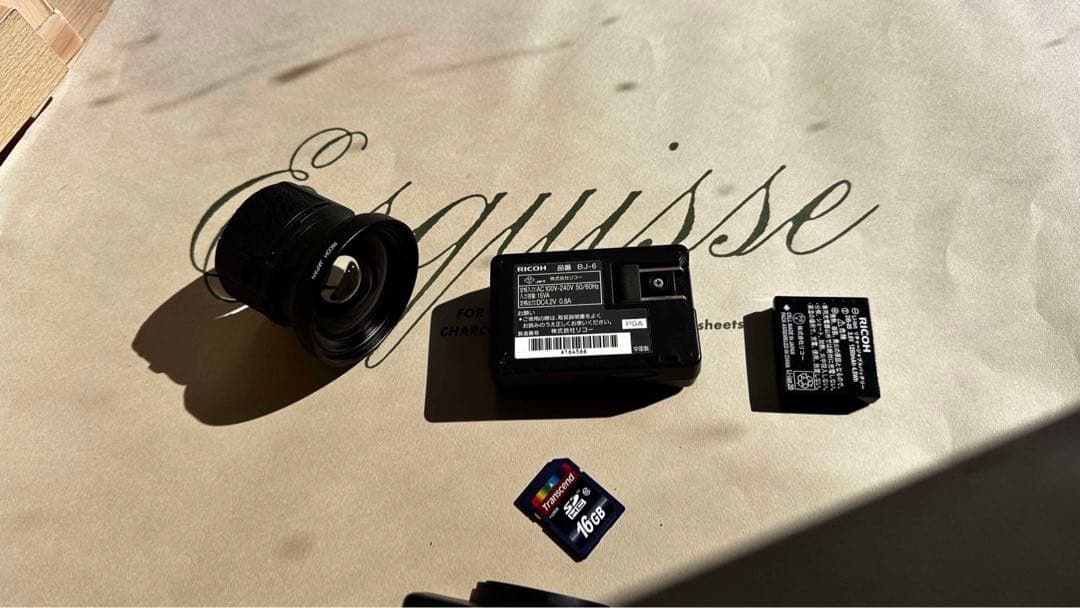 RICOH GR DIGITAL III レンズ付き