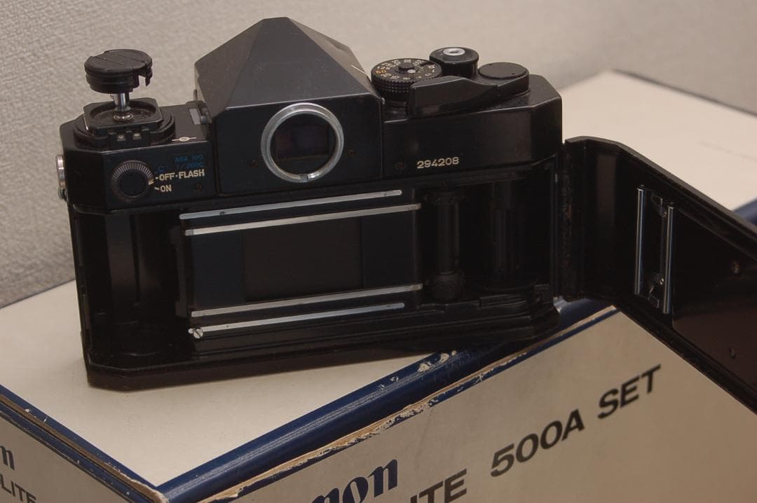 【片付け整理】Canon F-1N レンズ、アクセサリーセット