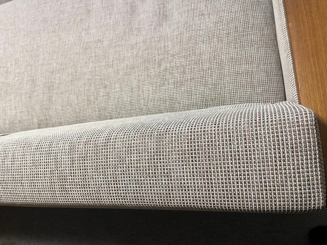 カリモク UU89アーム無垢材 3人掛けソファ 羽毛フェザー UUシリーズ