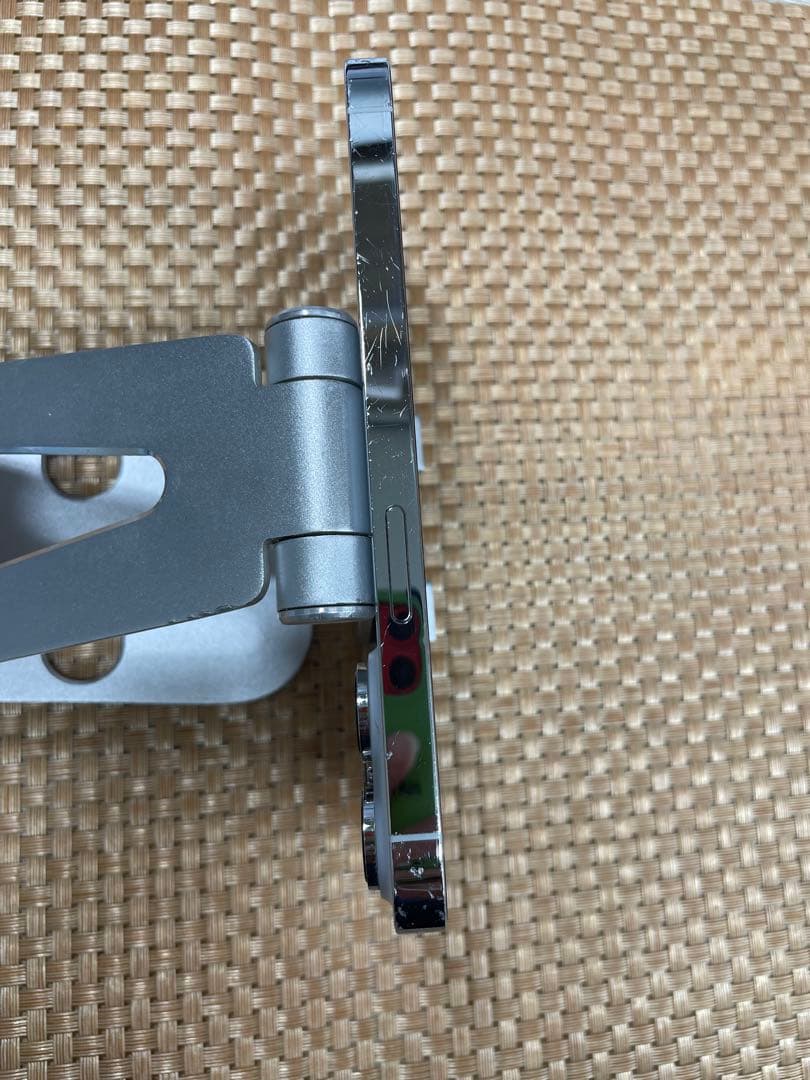 iPhone 14 Pro 128 GB シルバーSIMフリー【0635】