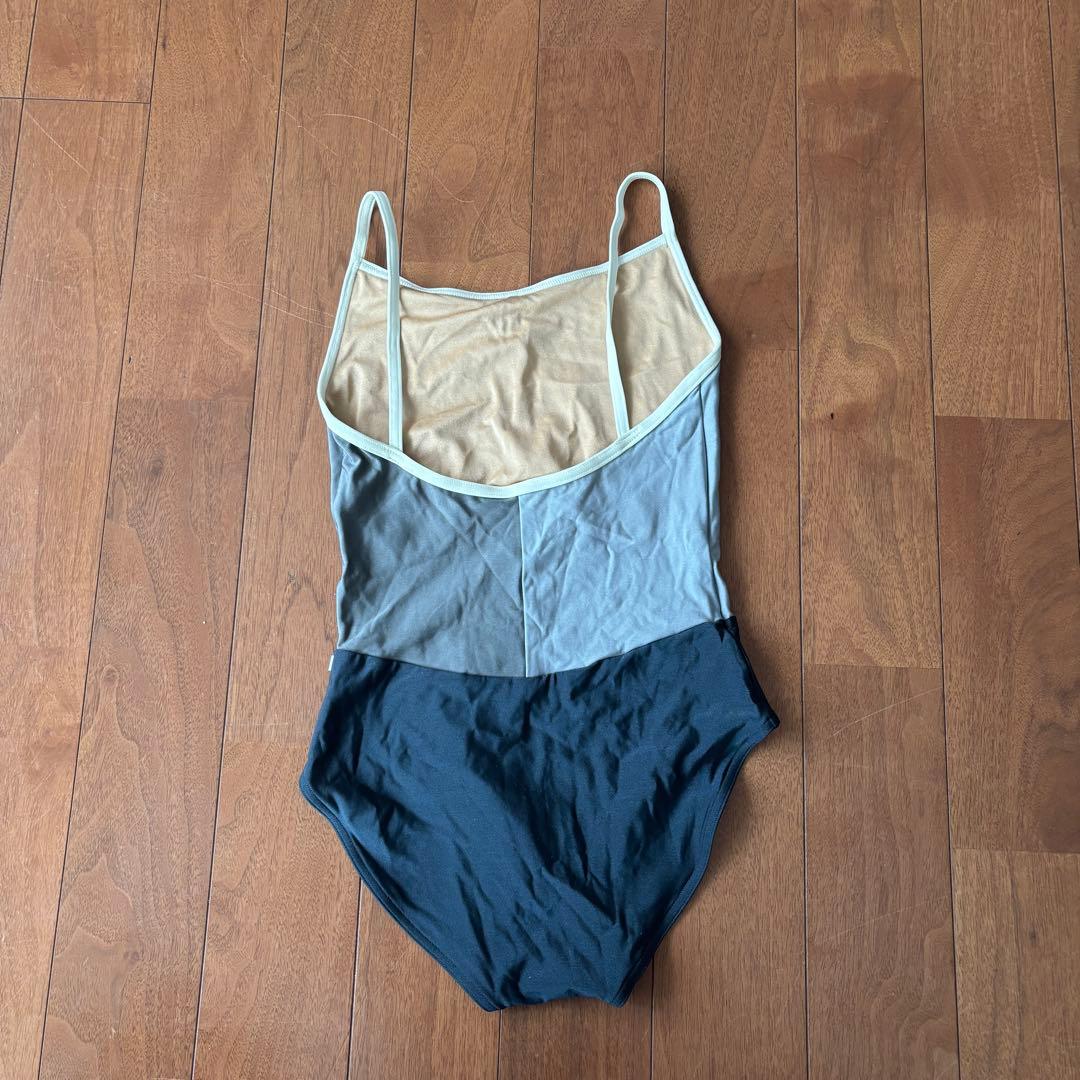 グレーと黒のレオタード YUMIKO Lサイズ