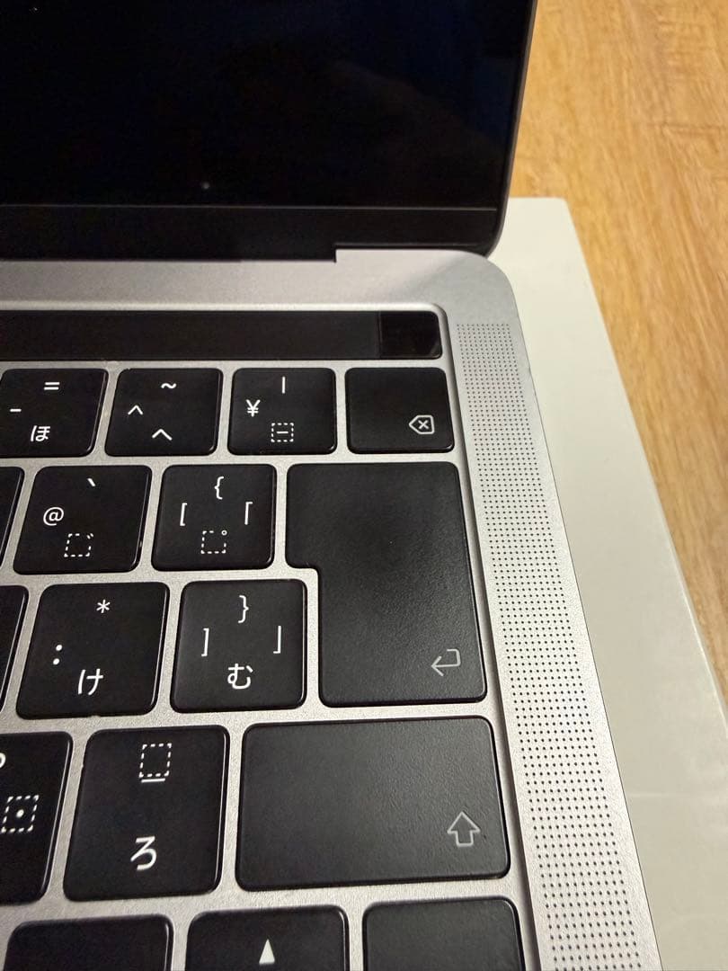 MacBook Pro 2019 Intel Core 13インチ