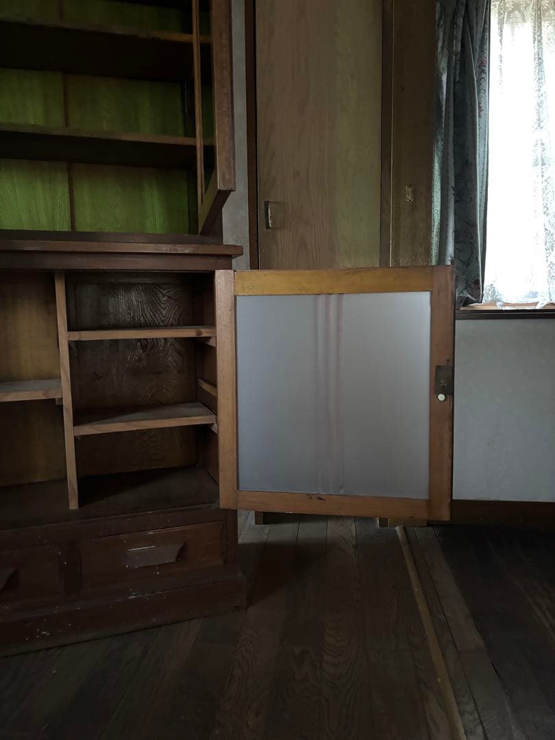 木製ディスプレイキャビネット