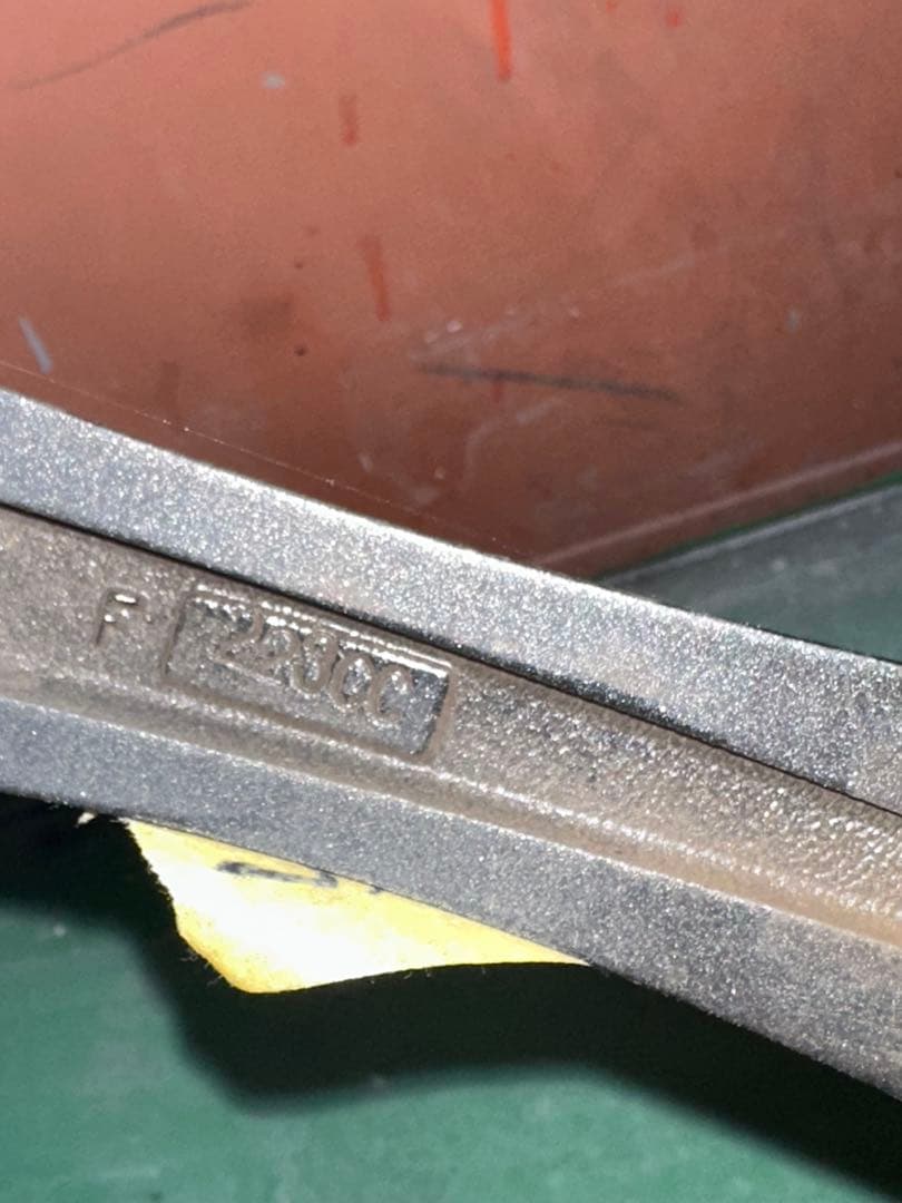 スバル　アウトバック　エクシーダー　18インチ ホイールセット4本