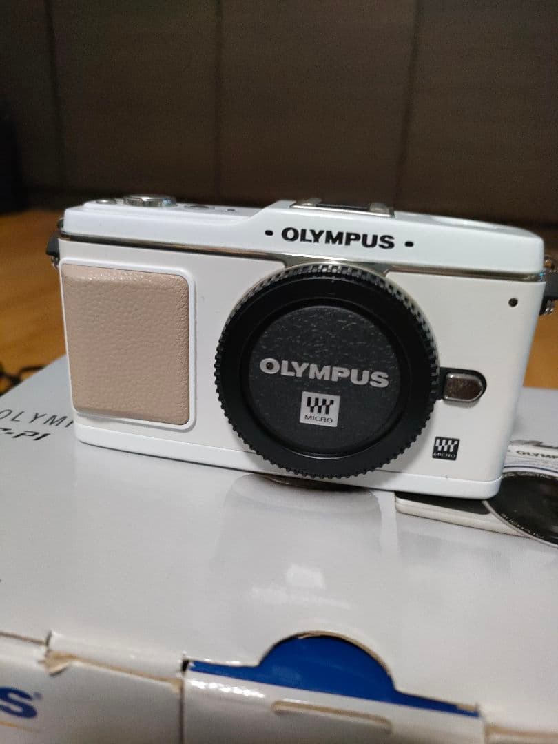 OLYMPUS E-P1 ホワイト