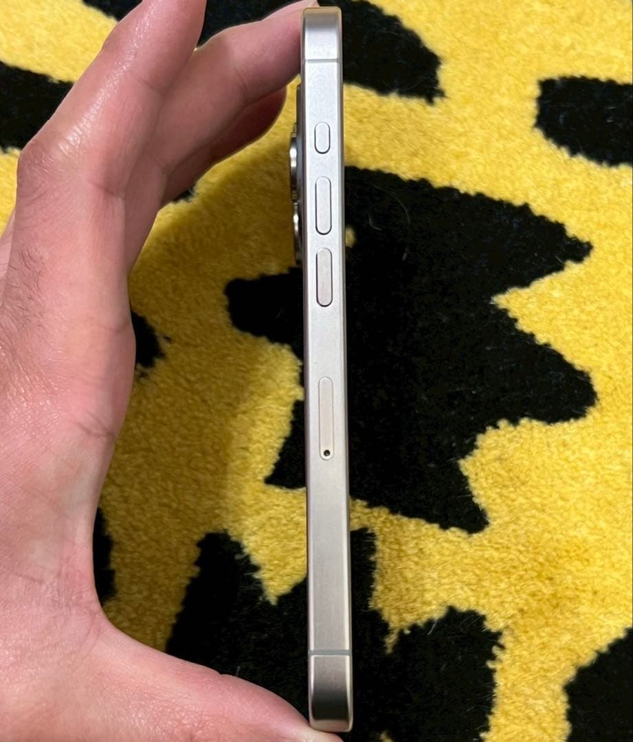 【美品】 iPhone 15 Pro MTQF3ZA/A 512GB 香港版