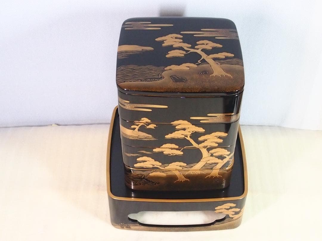【高級・良品】輪島塗 五島屋謹製 光甫作 松島蒔絵 四段重箱 台付き 山水蒔絵