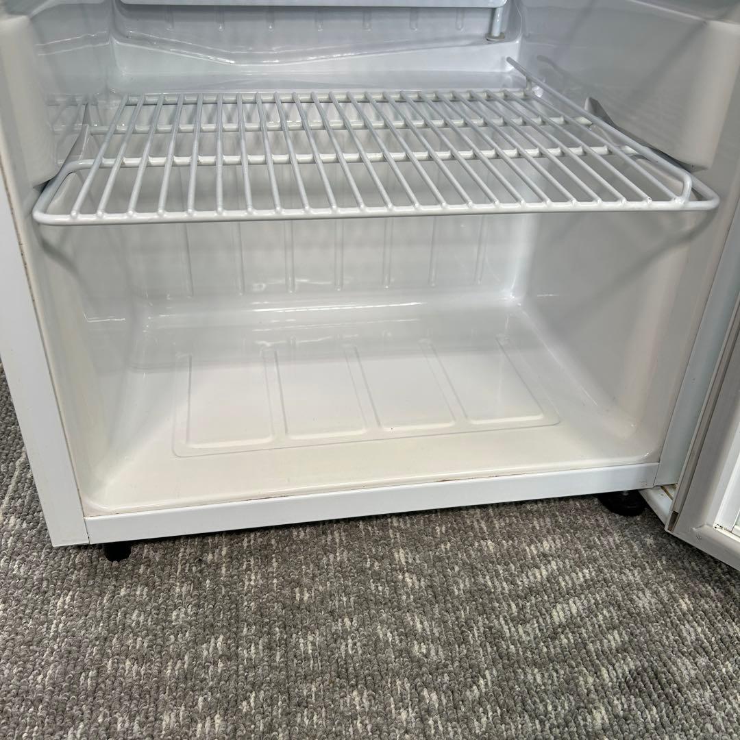 82業務用 冷蔵ショーケース オフィスコンビニ XW-105 左右開き 小型