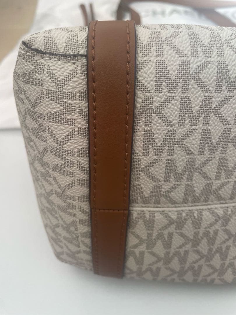 MICHAEL KORS ☆ショルダーバッグ ホワイト/ベージュ