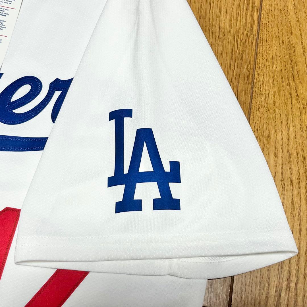 【新品タグ付き】大谷翔平　リミテッドユニフォーム　ドジャース　Mサイズ　ホーム