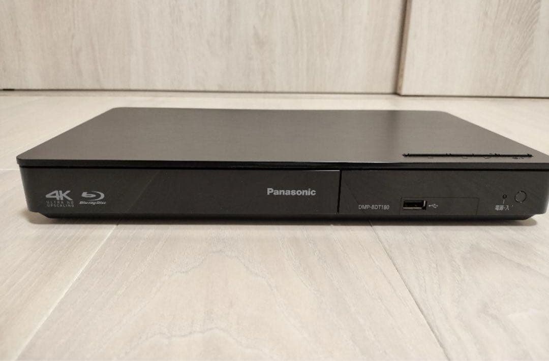 Panasonicブルーレイプレイヤー4K & iodata外付けHDDも同封。